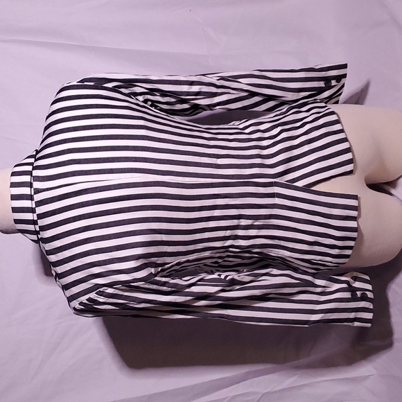 Cupcakes and Cashmere Small Striped Black and White Blazer w/ Button closure - Picture 9 of 11